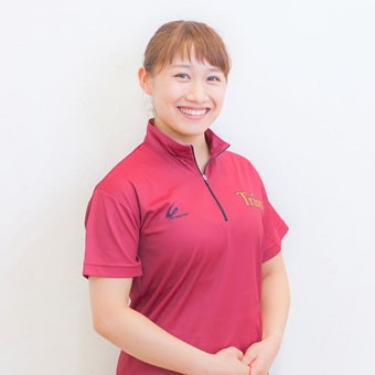 山岡 眞惟子 山岡 眞惟子
